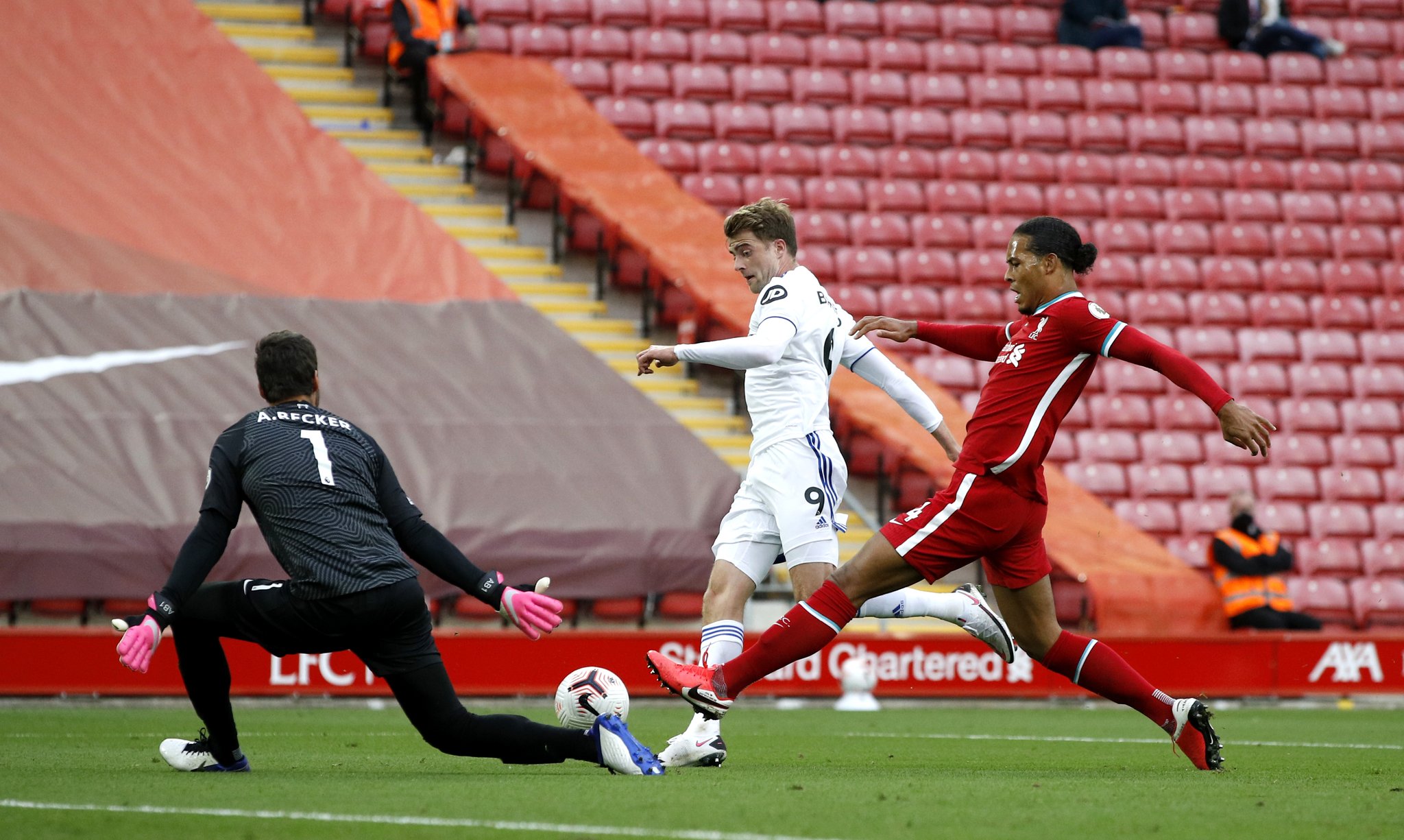 还是为了个 还是为了个